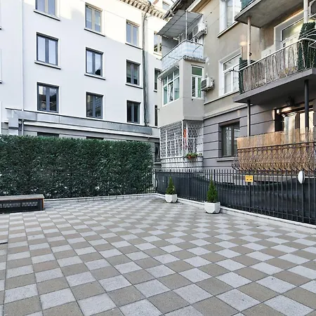 Urban Retreat In The Heart Of Lejlighed Varna