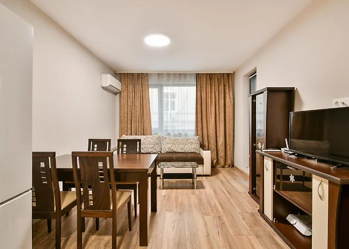 Urban Retreat In The Heart Of Apartment